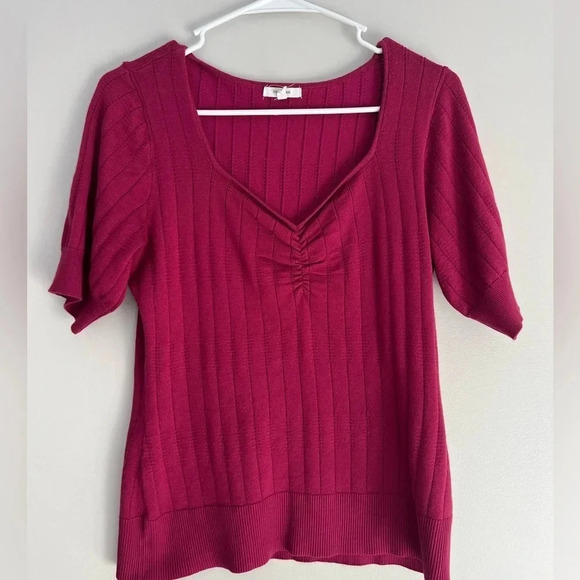 Beautiful Wine colored sweater by Maurice’s Size‎ Medium - Picture 1 of 5